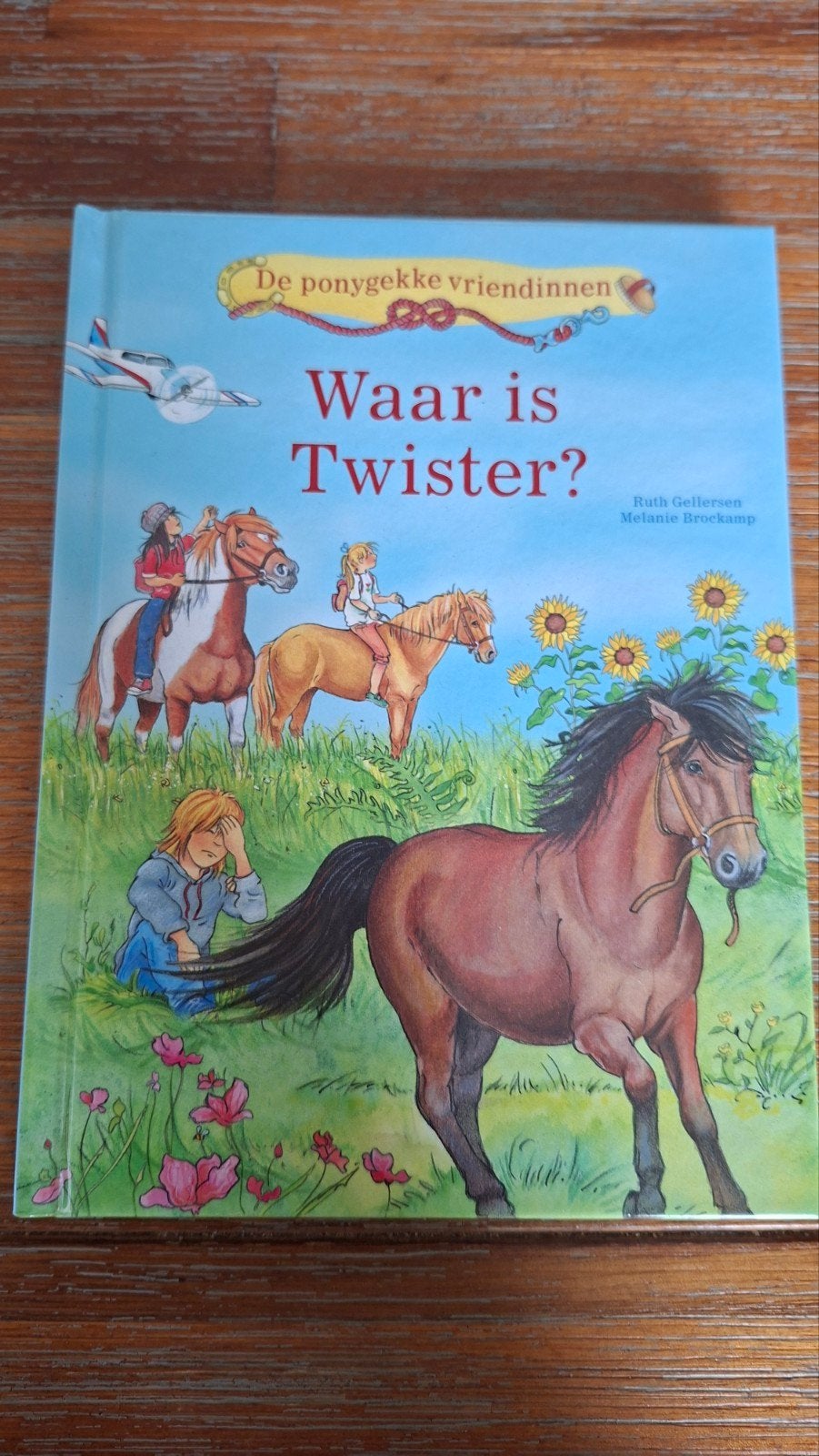De ponygekke vriendinnen: Waar is Twister? - Kinderboek, Boeken, Ophalen of Verzenden, Zo goed als nieuw, Ruth Gellersen, Fictie algemeen
