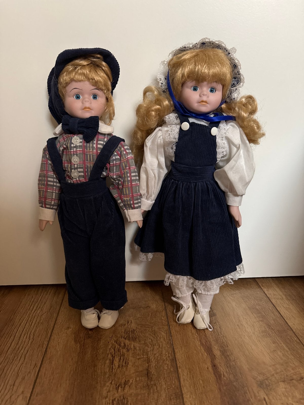 Vintage porseleinen poppen: jongen en meisje, Ophalen of Verzenden, Gebruikt, Pop