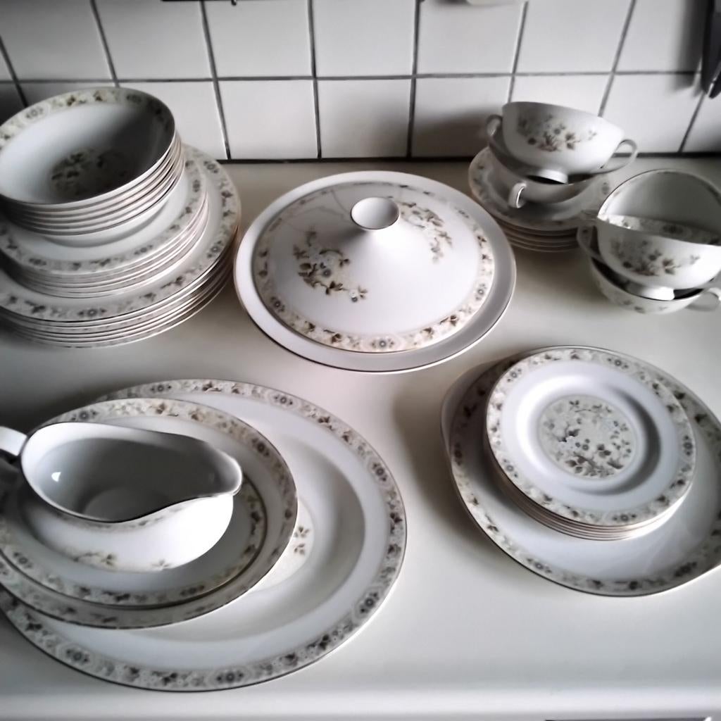 Royal doulton mandalay 6 persoons servies, Ophalen, Zo goed als nieuw, Bord(en), Overige stijlen