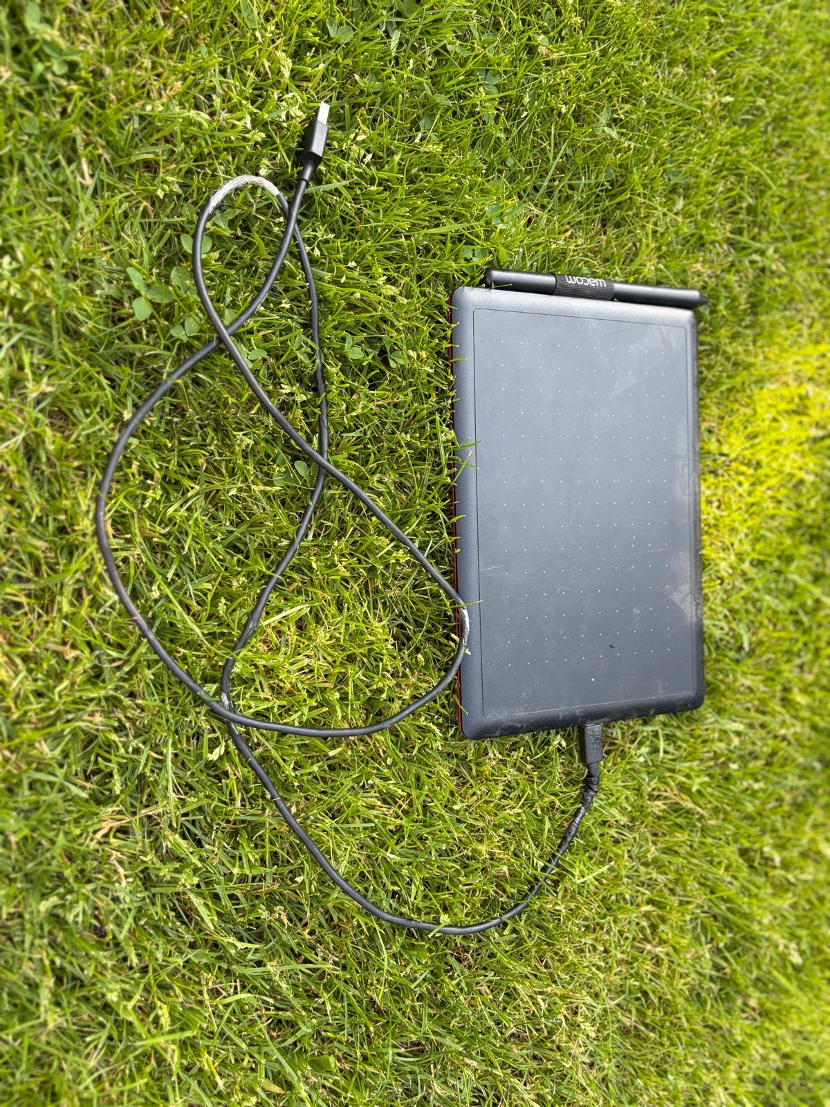 Wacom One tekentablet met pen en kabel, Computers en Software, Tekentablets, Ophalen of Verzenden, Gebruikt, Bedraad