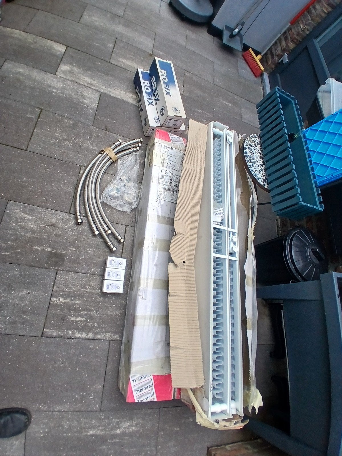 3 nieuwe thermrad design radiatoren, Ophalen, Minder dan 30 cm, Hoog rendement (Hr), Radiator