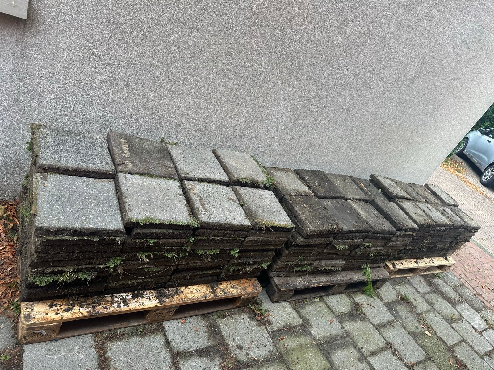 Gratis tegels, ca. 150m2, makkelijk af te halen, Tuin en Terras, Ophalen, Gebruikt, 10 m² of meer, Beton