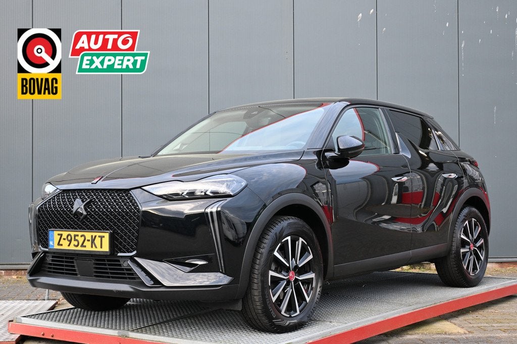 DS DS 3 1.2 PureTech Performance Line trekhaak camera, Auto's, DS, Gebruikt, 1199 cc, Leder en Stof, Zwart