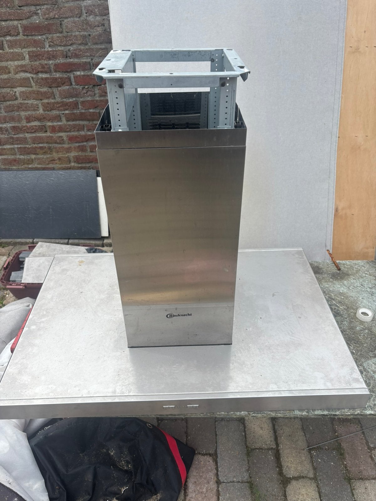 Zeer goede bauknecht afzuigkap, Witgoed en Apparatuur, Afzuigkappen, Ophalen, Zo goed als nieuw, 200 tot 400 m³ per uur, Wandschouwkap
