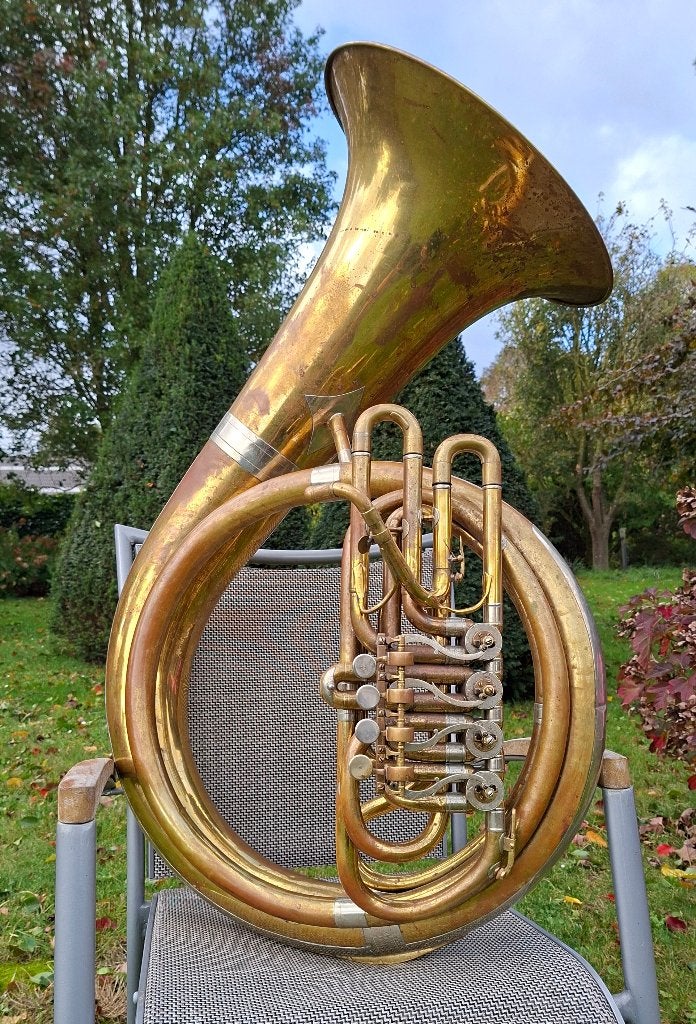 Amati Kraclice Helicon (Bastuba) in Bes, Ophalen, Gebruikt, Bes-tuba, Met koffer of draagtas
