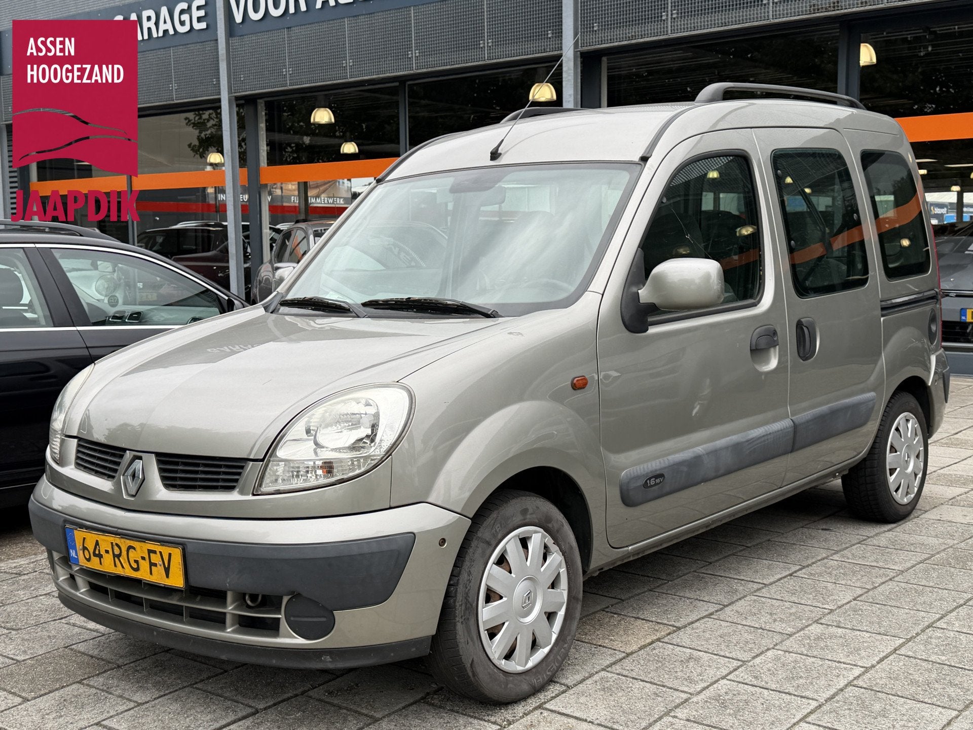 Renault Kangoo BWJ 2005 | 1.6-16V 98PK Privilège | TREKHAAK, Auto's, Stof, Gebruikt, 4 cilinders, 49 €/maand