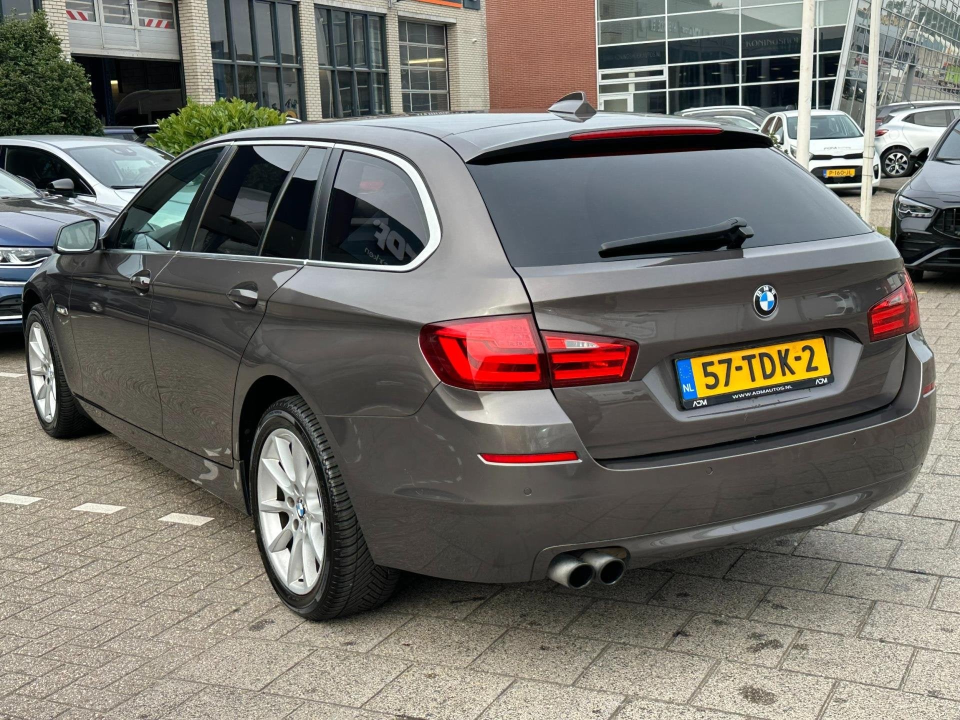 Foto 15 van BMW 5-serie Touring 520i High Executive