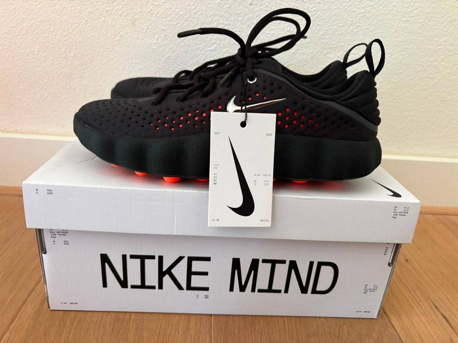 Nike Mind 002 size 42.5, Zwart, Nike, Nieuw, Ophalen of Verzenden