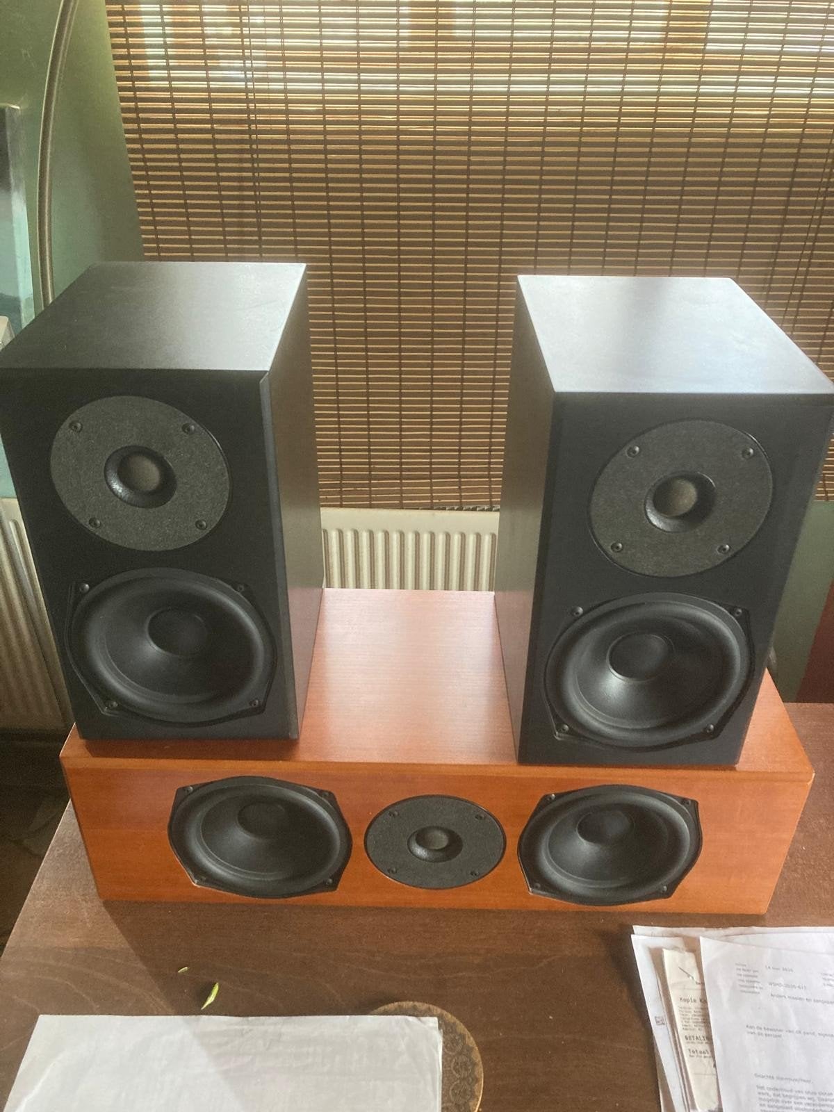 totem mite  boekenplank speakers en 1totem mite  center spea, Audio, Tv en Foto, Luidsprekers, Geschikt voor surround/home cinema