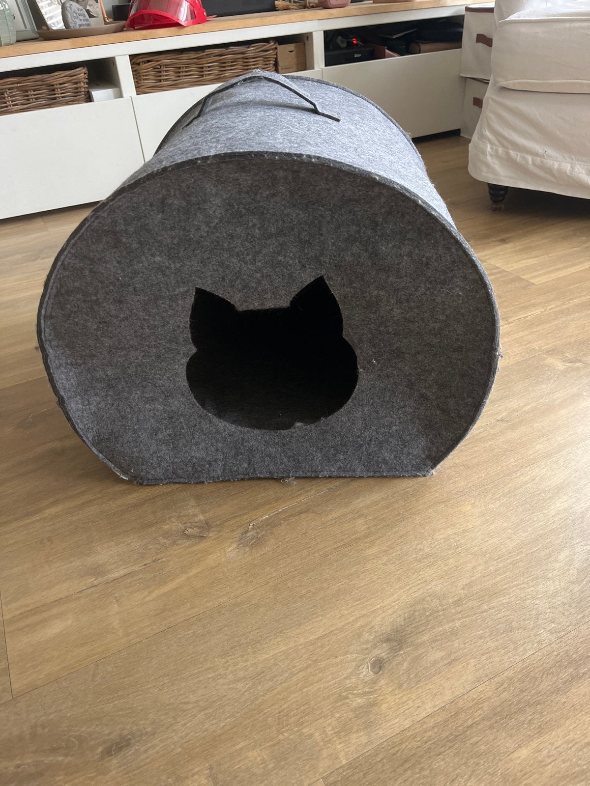 Katten mand / huis  van vilt., Ophalen