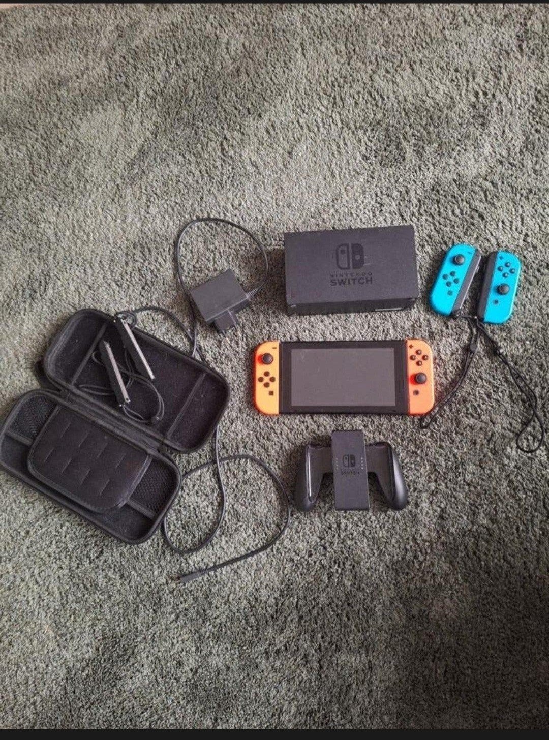 Nintendo Switch V1 met extra Joy-Cons en accessoires, Spelcomputers en Games, Ophalen, Gebruikt, Met 3 controllers of meer, Switch Original