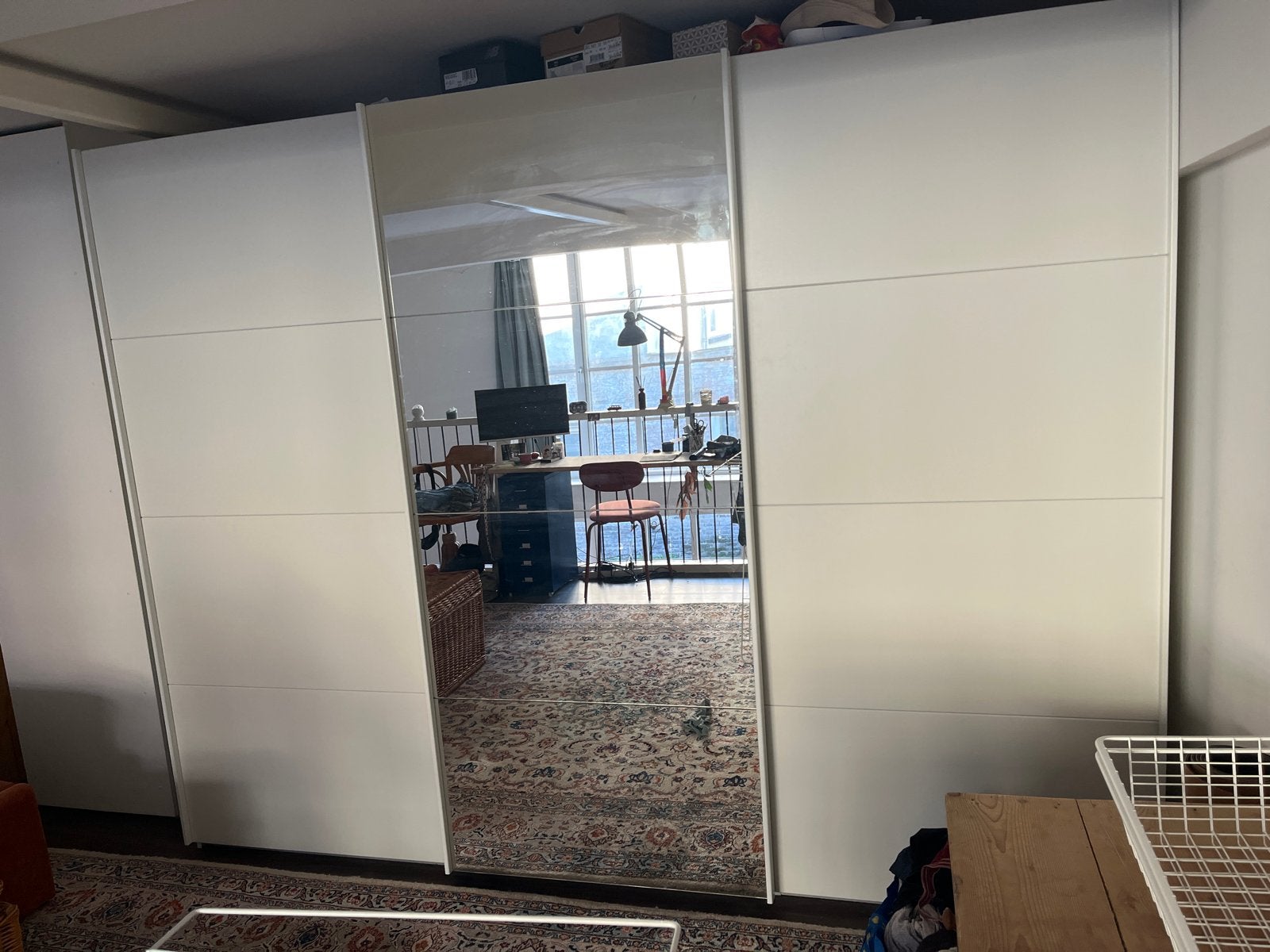 Witte kledingkast met spiegel en schuifdeuren, Ophalen, Overige materialen, Gebruikt, 200 cm of meer