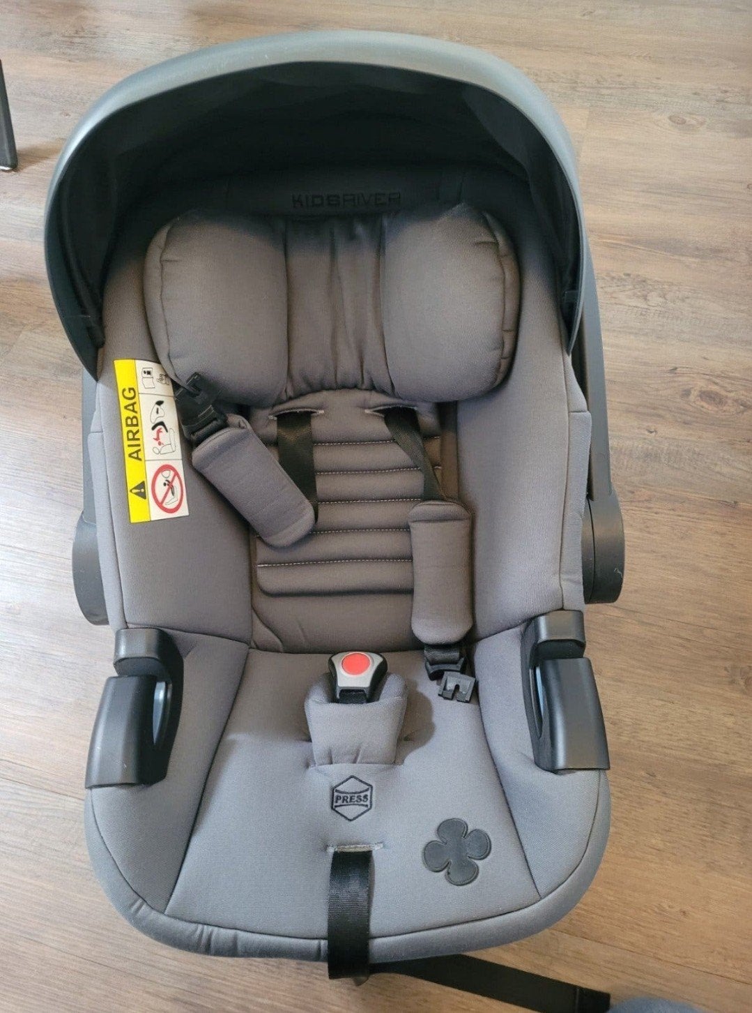 Kidsriver  autostoeltje, Autogordel of Isofix, Zo goed als nieuw, 0 t/m 13 kg, Ophalen