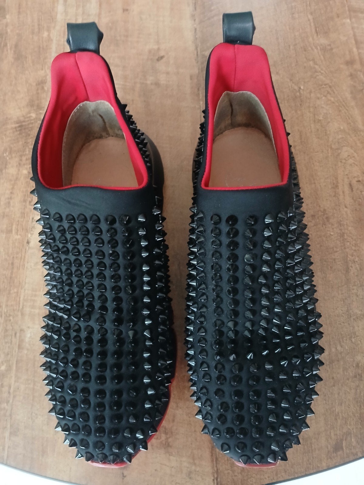 Christian Louboutin Sneakers Maat 40 met Extra Studs, Christian Louboutin, Zwart, Ophalen of Verzenden, Sneakers of Gympen