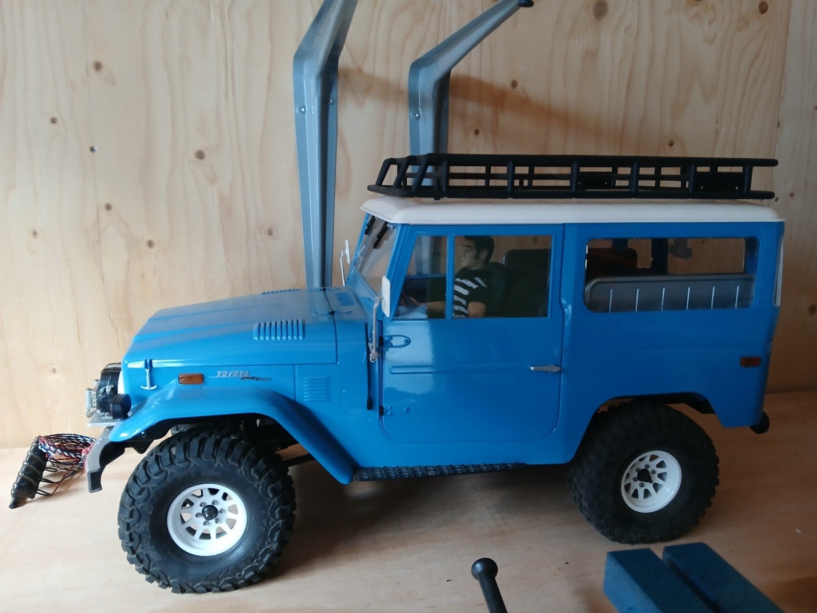 FMS FJ40 Jeep Crawler 1200kv HW, Ophalen of Verzenden, Zo goed als nieuw