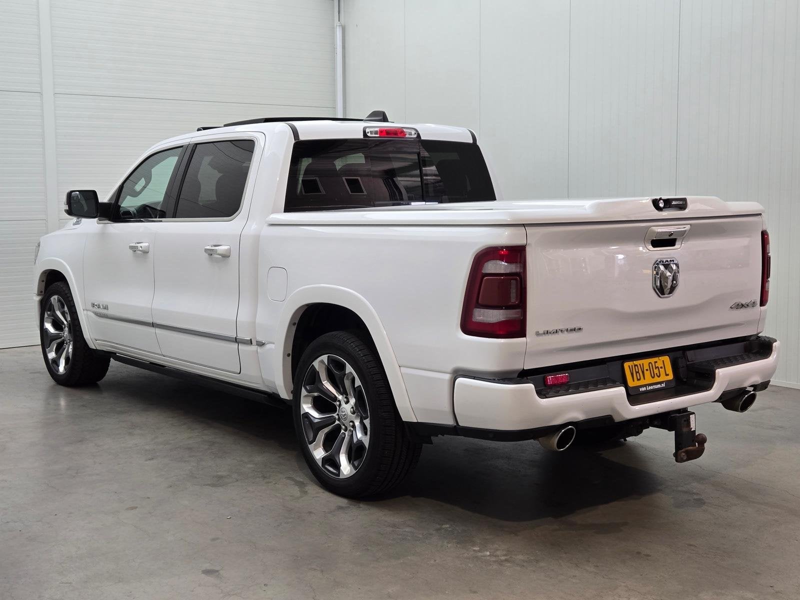 Dodge Ram 1500 5.7 V8 4x4 Crew Cab Limited Pano Bedcover LPG, Auto's, Automaat, Gebruikt, 5654 cc, Bedrijf