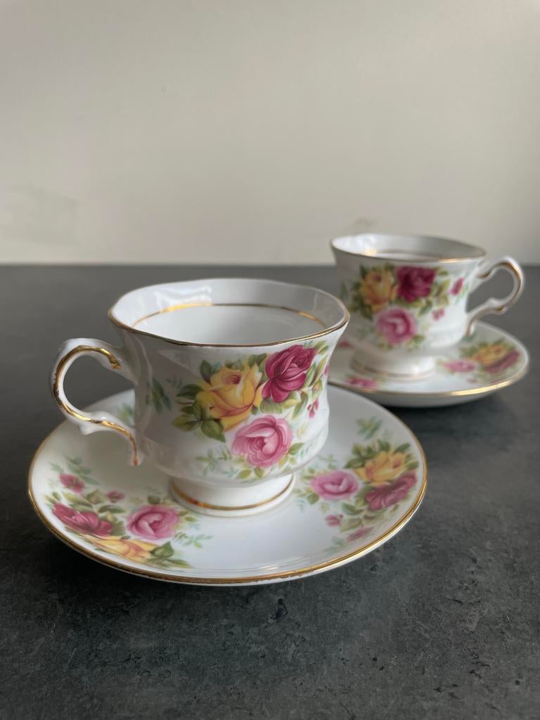 Vintage Balmoral Castel Bone China Kop & Schotel Set (2), Ophalen of Verzenden