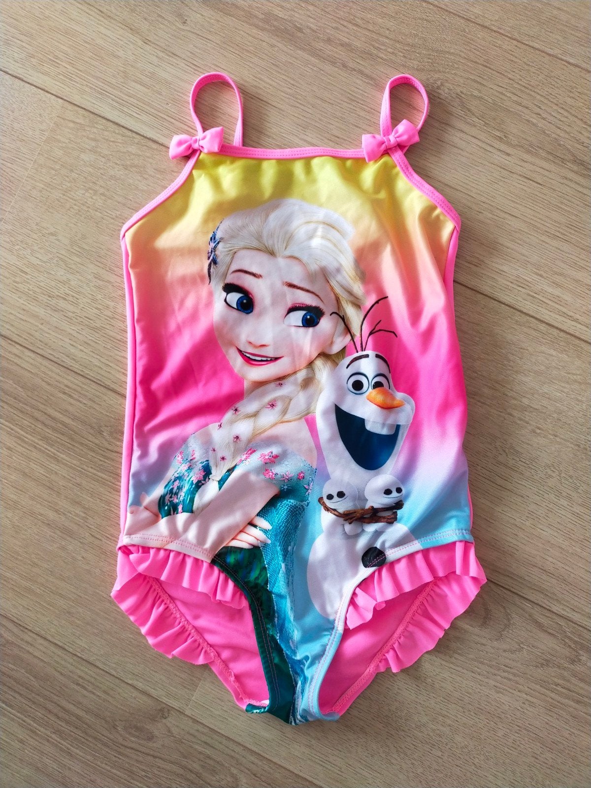 Zgan! Mooi Elsa badpak van Frozen. Mt 122/128, Disney Frozen, Meisje, Badpak, Zo goed als nieuw