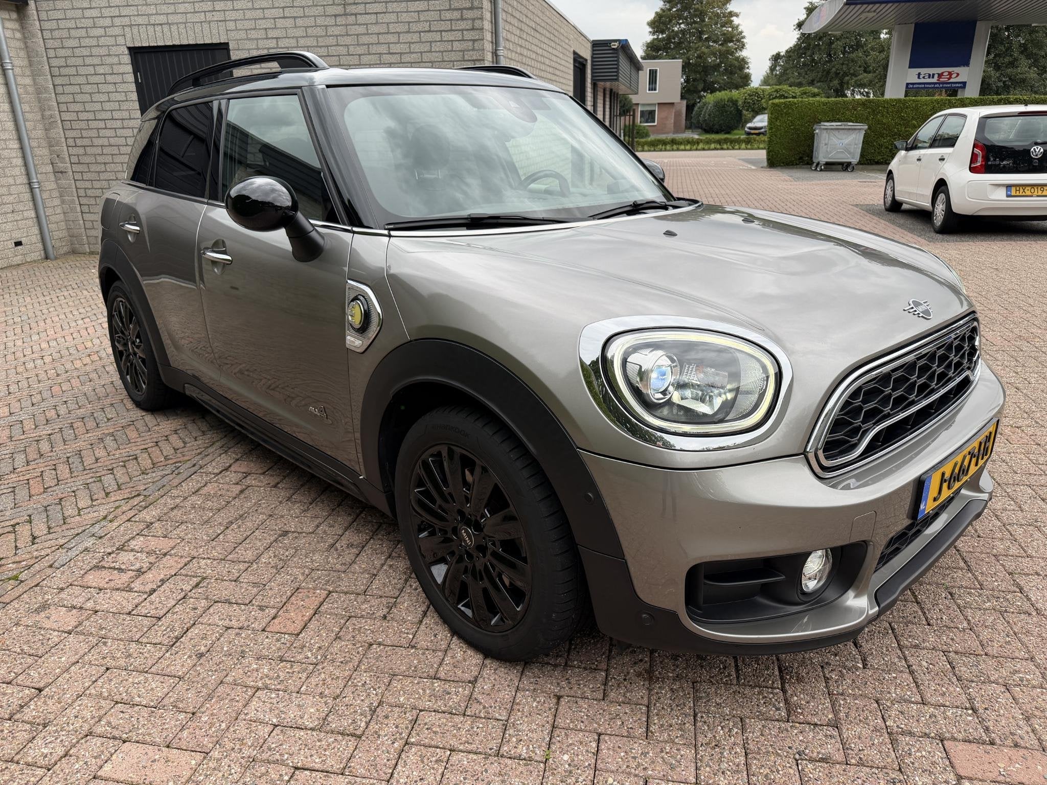 MINI Countryman 1.5 Cooper SE ALL4*Pano*Leer*Carplay*Head-Up, Auto's, Gebruikt, Leder en Stof, Verwarmde buitenspiegels, Plug-in hybride