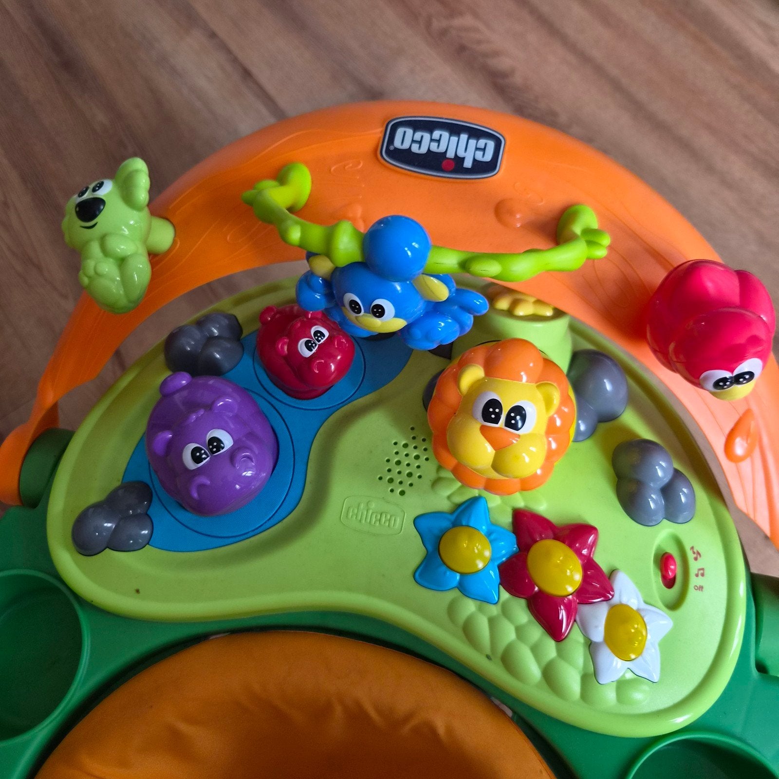 Chicco Baby Walker met Activiteitenpaneel, Ophalen, Gebruikt