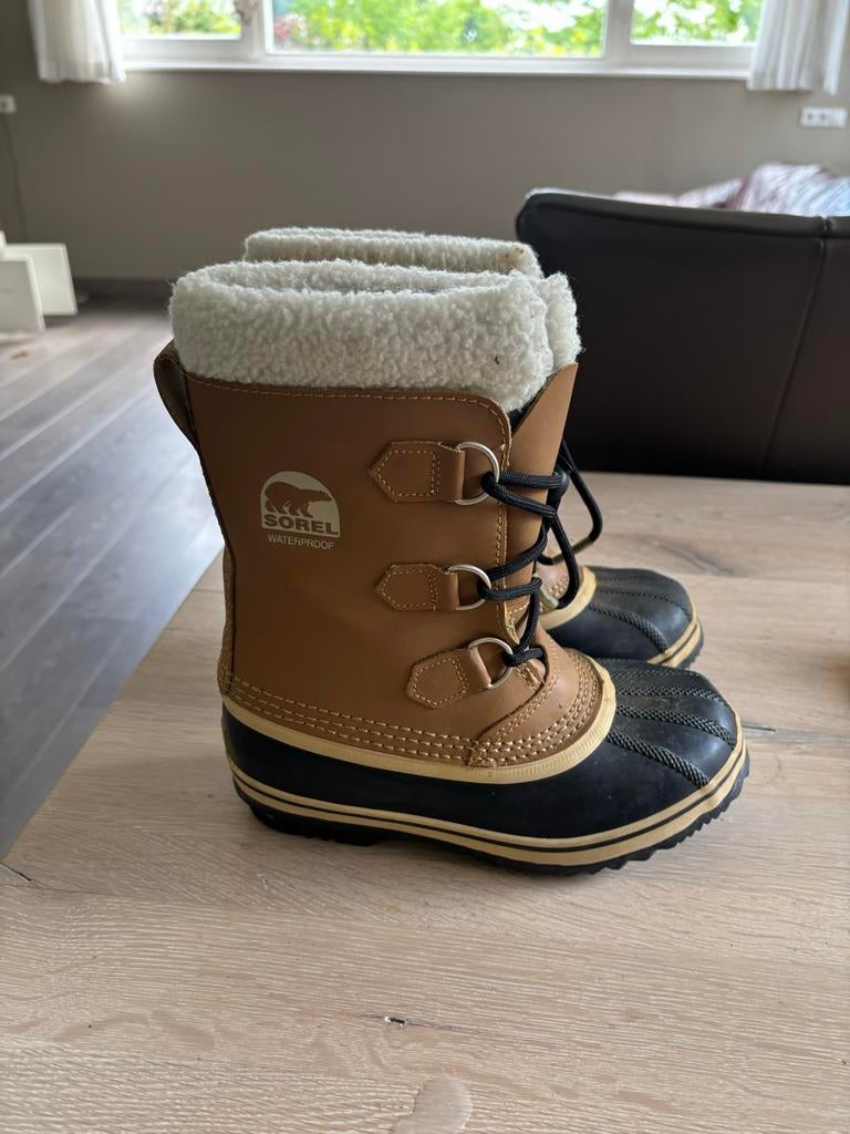 Sorel winterlaarzen maat 34 - Warm en waterdicht, Kleding | Dames, Wintersportkleding, Ophalen of Verzenden, Zo goed als nieuw