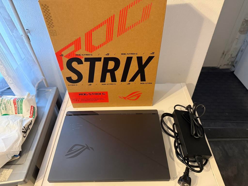 ASUS ROG Strix G16 - i9-14900HX - RTX 4070 - 2TB - 240Hz, Computers en Software, Windows Laptops, Ophalen, Asus, Qwerty, Zo goed als nieuw