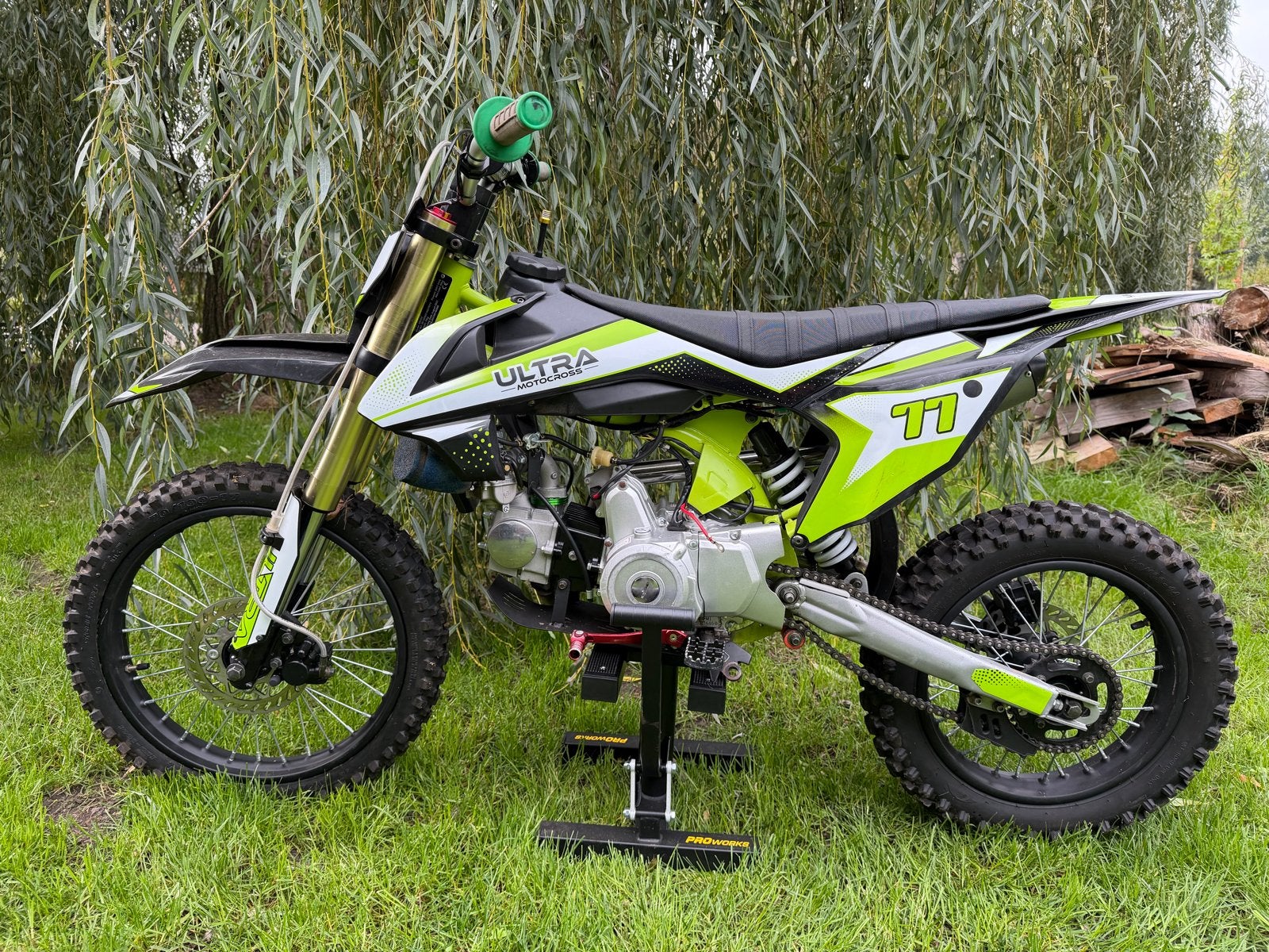 Crossmotor Ultra 125cc 4-takt - Krachtig en Aangepast!, Ophalen, 125 cc, Zo goed als nieuw, Schijfrem