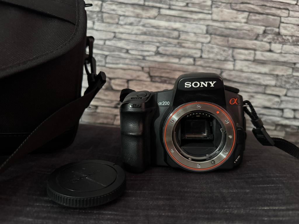 Sony Alpha A200 Spiegelreflex – Complete Set met 3 Lenzen, Ophalen of Verzenden, Zo goed als nieuw, Spiegelreflex, Overige Merken
