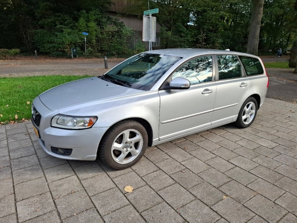 Volvo V50 2.0 (station), 10-2010, in uitstekende staat, Auto's, 4 cilinders, Origineel Nederlands, Stationwagon, Particulier