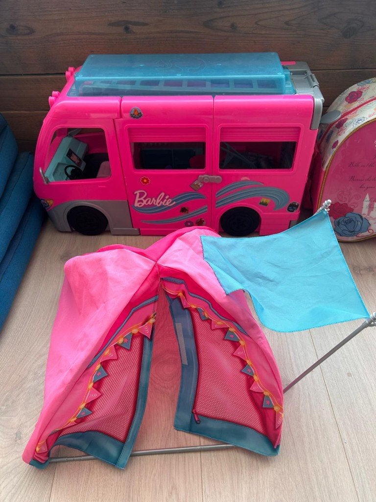 barbie camper, Ophalen, Barbie