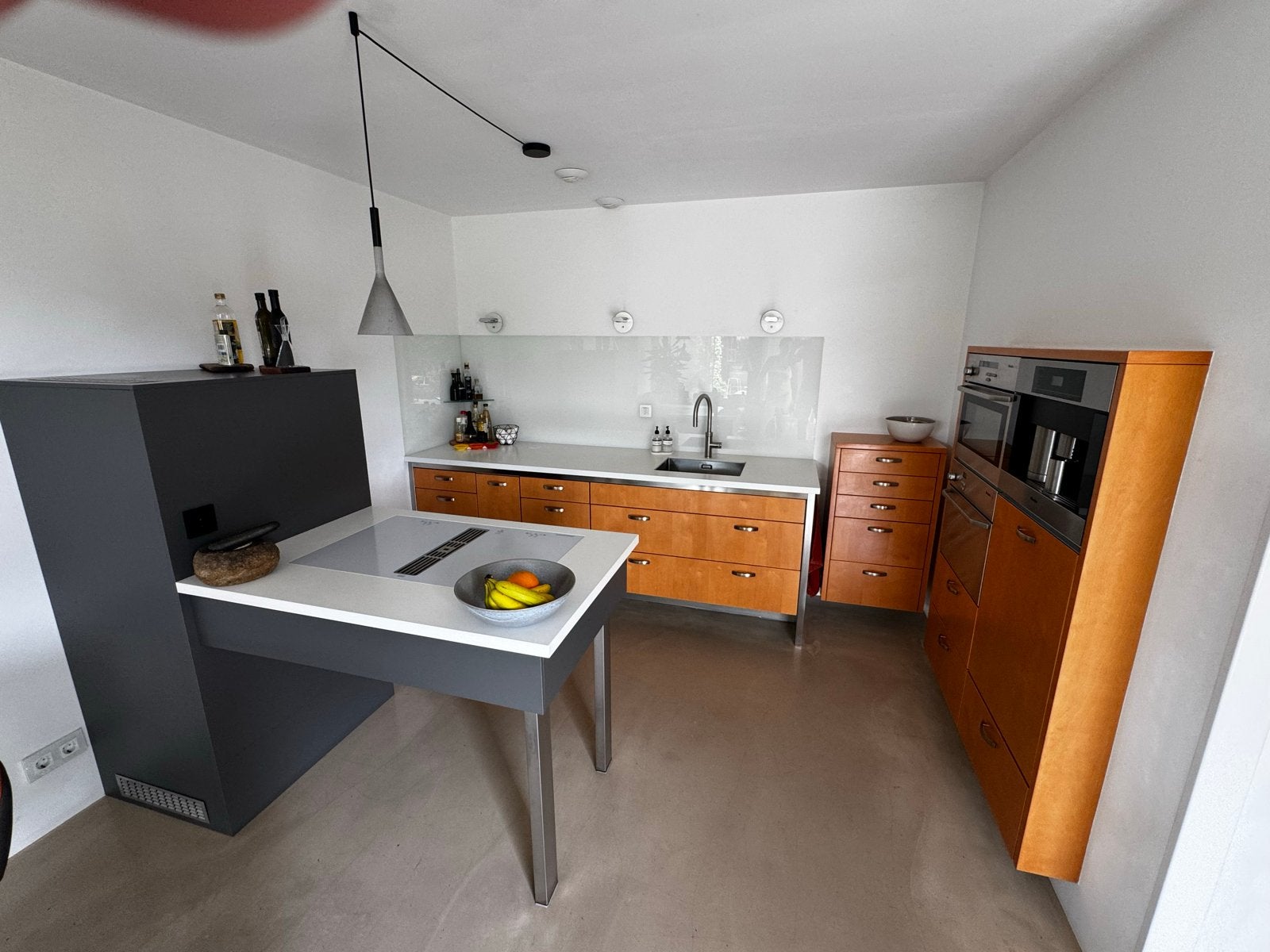 Moderne keuken met kookeiland en Miele apparatuur, Ophalen, Gebruikt, Bruin, Overige typen