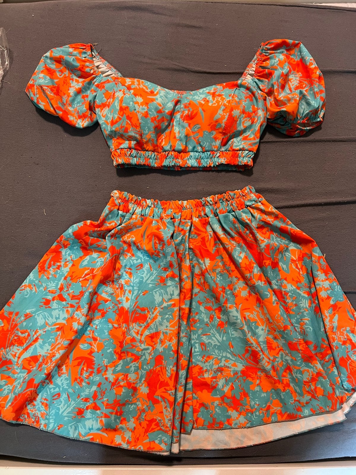 Zomerse tweedelige set: crop top en rok, Oranje, Ophalen of Verzenden, Zo goed als nieuw, Maat 36 (S)