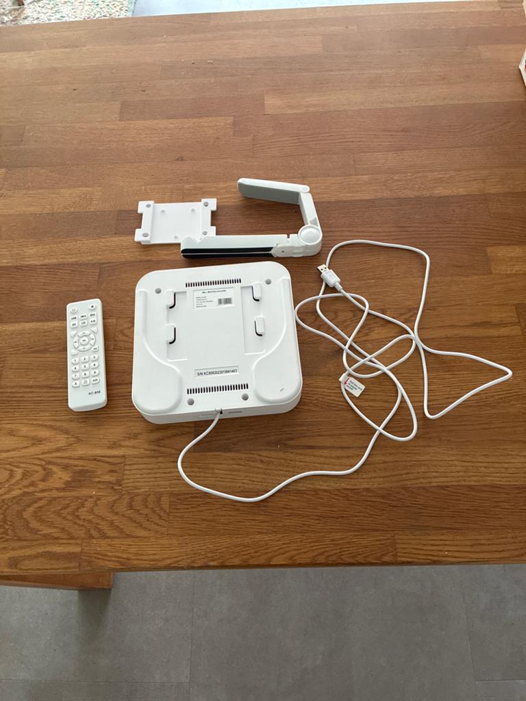 Draagbare cd speler - Bluetooth - usb - fm radio - aux, Ophalen of Verzenden, Zo goed als nieuw, Overige merken, Draagbaar