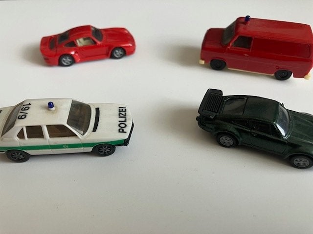 Herpa 1 : 87 4 auto's, Hobby en Vrije tijd, Ophalen of Verzenden, Nieuw, Auto, Herpa