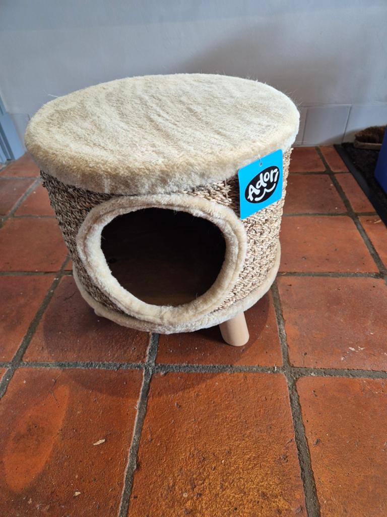 Adori Kyra krab en ligmeubel, Dieren en Toebehoren, Ophalen of Verzenden, Krabpaal