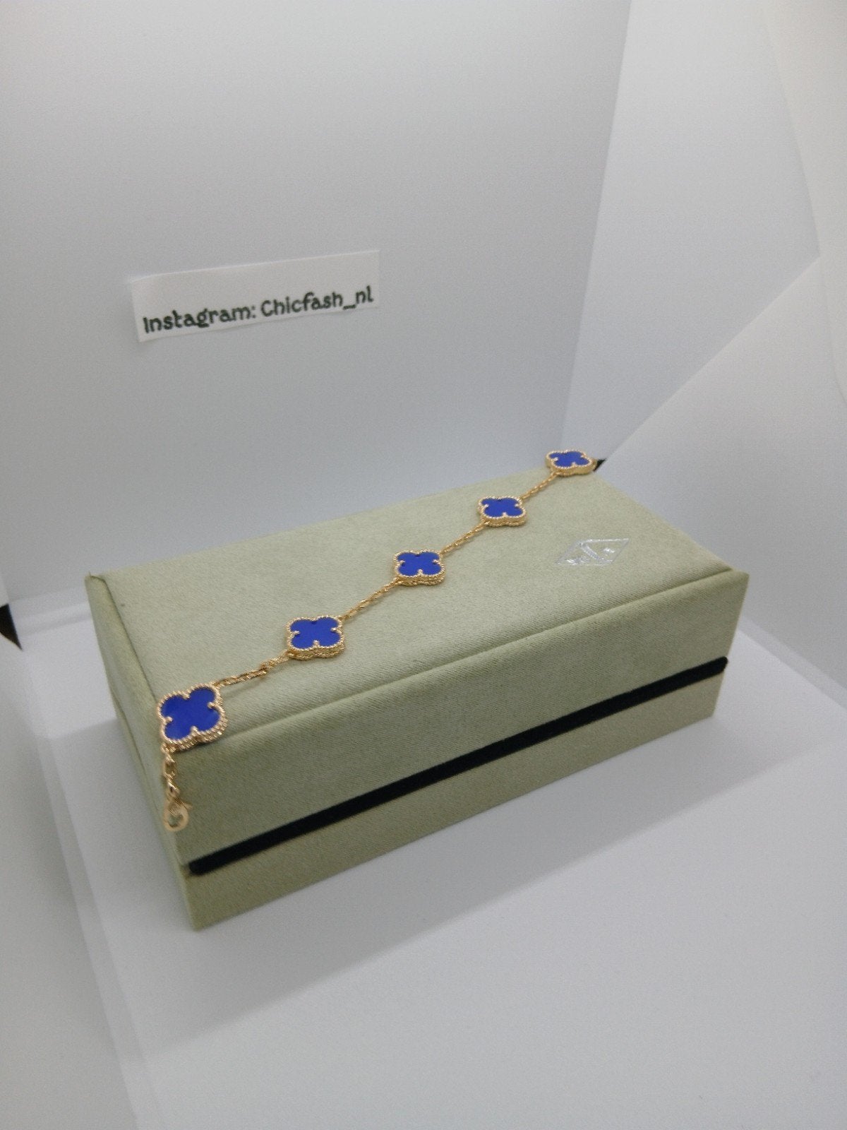 Van Cleef & Arpels armband Blauw, Ophalen of Verzenden, Nieuw, Goud, Goud