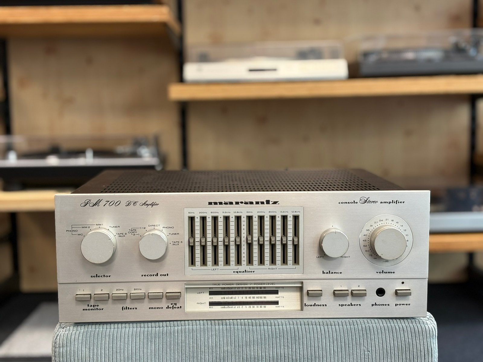 Marantz PM700 versterker met unieke looks, inclusief revisie, Marantz, Refurbished, Ophalen of Verzenden, 60 tot 120 watt