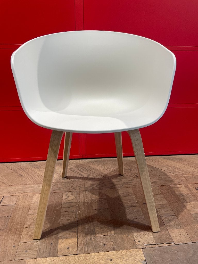 AAC 22 - HAY HOUSE AMSTERDAM, Huis en Inrichting, Stoelen, Ophalen, Nieuw, Kunststof, Drie