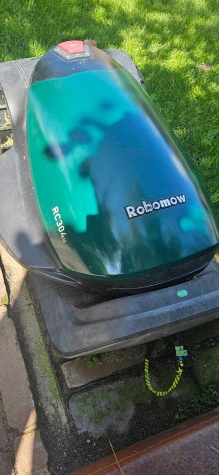 Robomow RC304u Robotmaaier - Compleet en Werkt Goed, Ophalen of Verzenden, Gebruikt, Accu-grasmaaier, Robomow