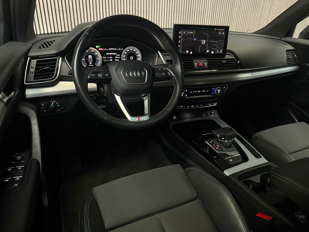 Audi Q5 Sportback 50 TFSI e S edition Competition Luchtverin, Automaat, Gebruikt, 4 cilinders, Leder en Stof