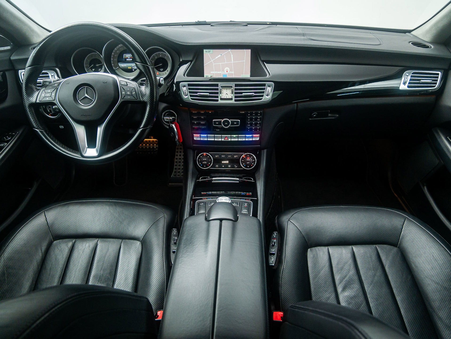 Mercedes-Benz CLS-klasse Shooting Brake 500 4-Matic 408 NAP!, Auto's, Mercedes-Benz, Euro 5, Gebruikt, 1905 kg, 138 €/maand