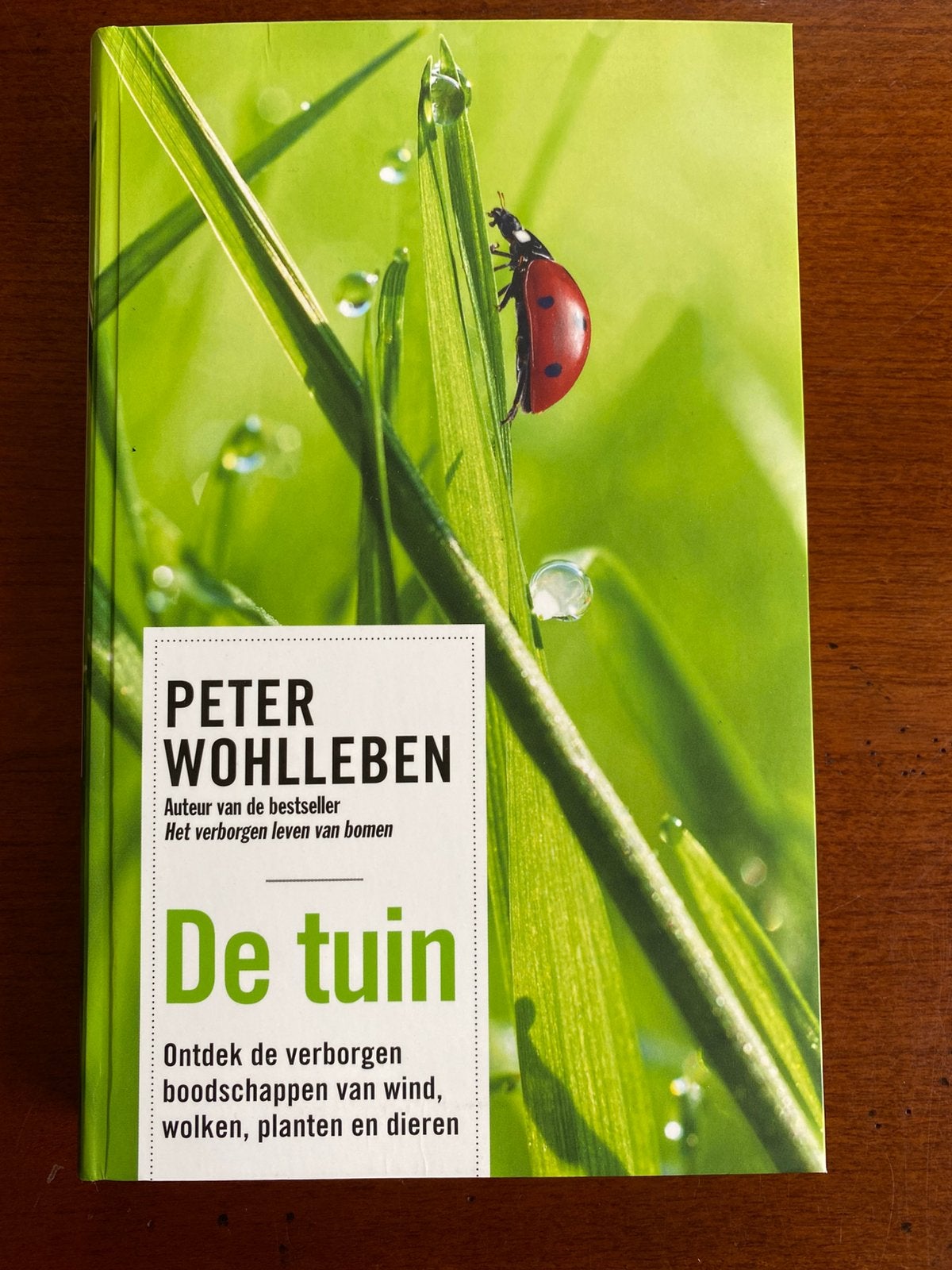 Peter Wohlleben, De Tuin, boek, Boeken, Ophalen of Verzenden, Zo goed als nieuw, Tuinieren en Tuinplanten