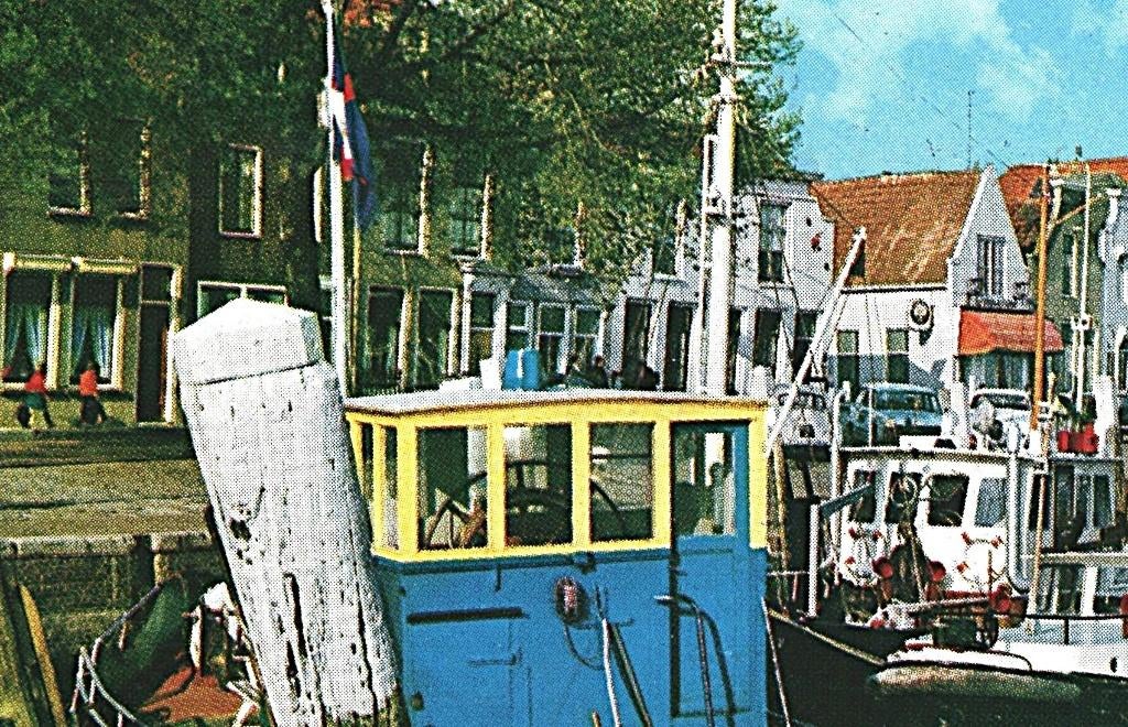 36346	Zierikzee	80+ Zeeland	Nieuwe Haven sleepboot	Gelopen, Ophalen of Verzenden, 1980 tot heden, Gelopen, Zeeland