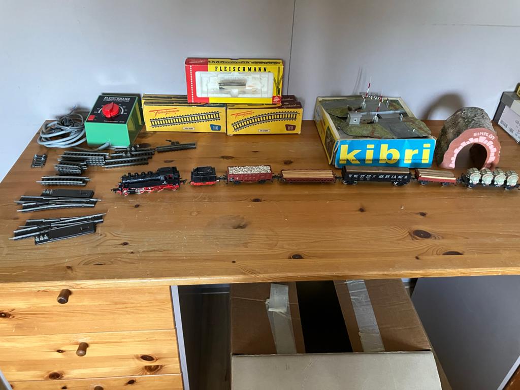Fleischmann Trein set met Locomotief, Wagons en Rails., Ophalen, Gelijkstroom, Fleischmann, Analoog