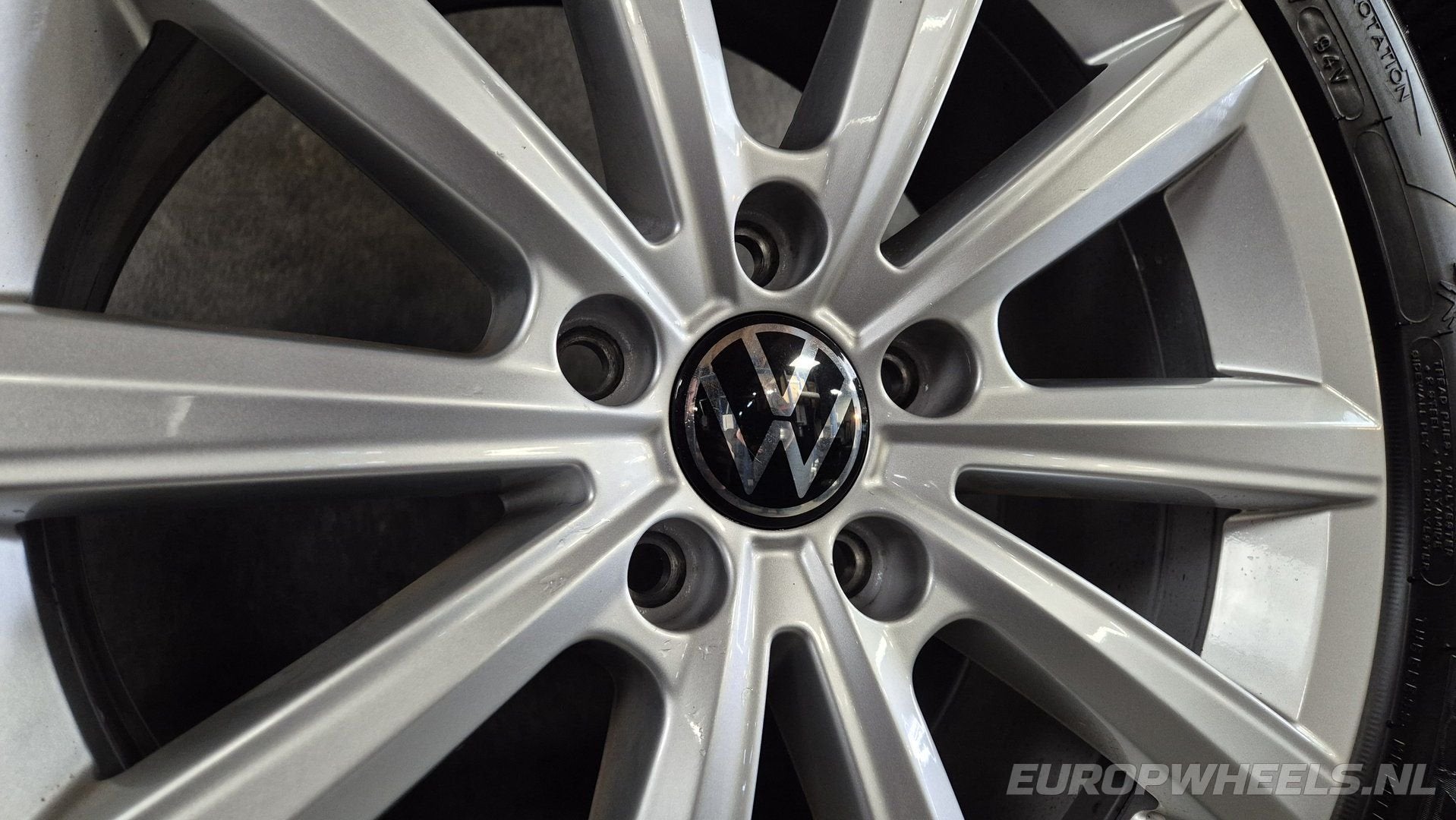 17 inch Volkswagen T-Roc velgen Michelin winterbanden, -, -, Banden en Velgen, 17 inch