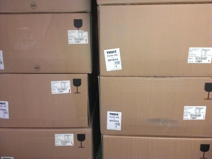 Thule Pacific 200 dakkoffer 410 ltr., Auto diversen, Ophalen, Thule Sweden AB, Nieuw, Borggatan 5, 335 73 Hillerstorp, Zweden