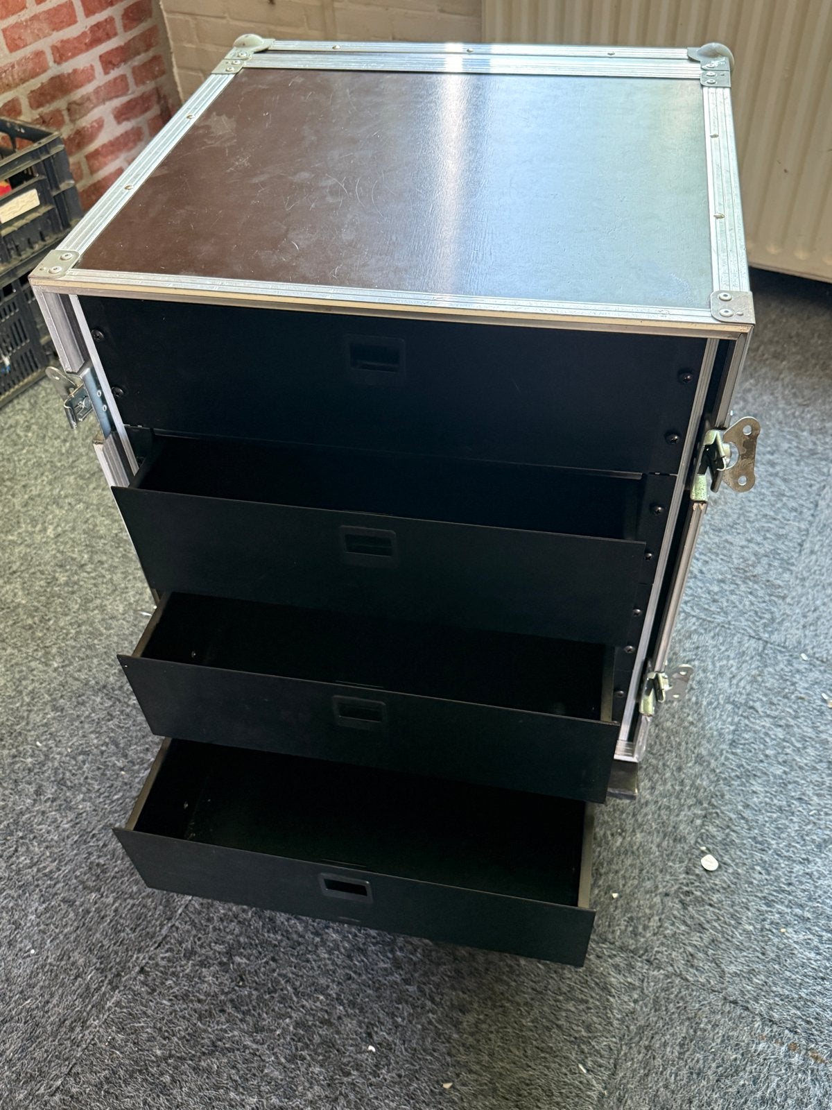 Thon Flightcase met 4 lades op wielen (ladecase), Ophalen, Gebruikt, Overige instrumenten, Flightcase