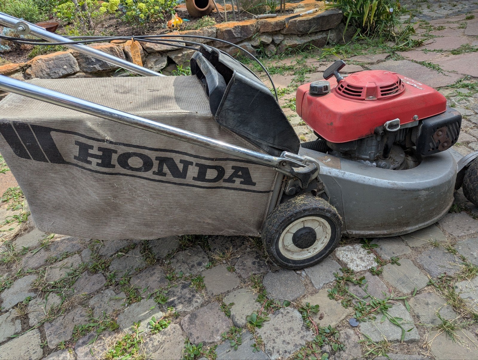 Honda Benzine Grasmaaier - Betrouwbaar en Krachtig, Tuin en Terras, Grasmaaiers, Ophalen, Cirkelmaaier, Honda, Gebruikt