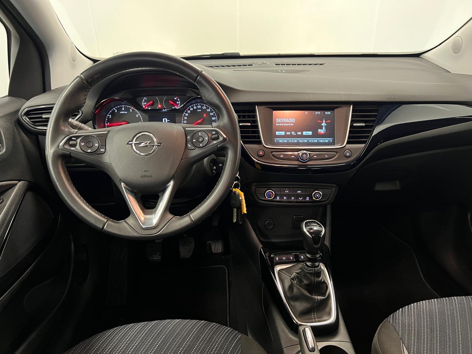 Opel Crossland X 1.2 T. 120 Jaar Edition / Trekh /, Auto's, Voorwielaandrijving, Gebruikt, Euro 6, 1199 cc