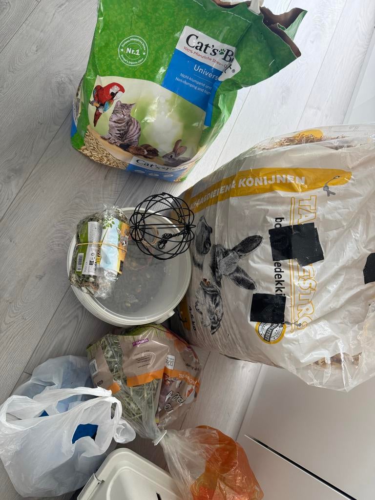 Konijnen hok vervoershoek hooi Toebehoren Mega Veel, Ophalen, Zo goed als nieuw, Voerbakje